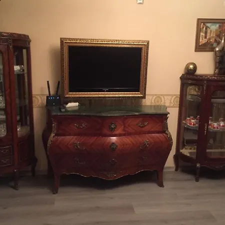 Golden Age Apartment